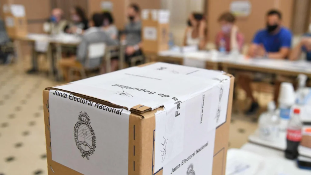 230417114352-argentina-elections-full-169