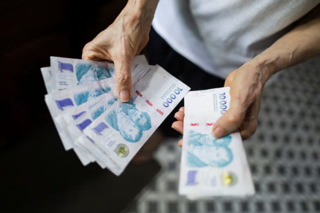 EFECTIVO-PESO-4