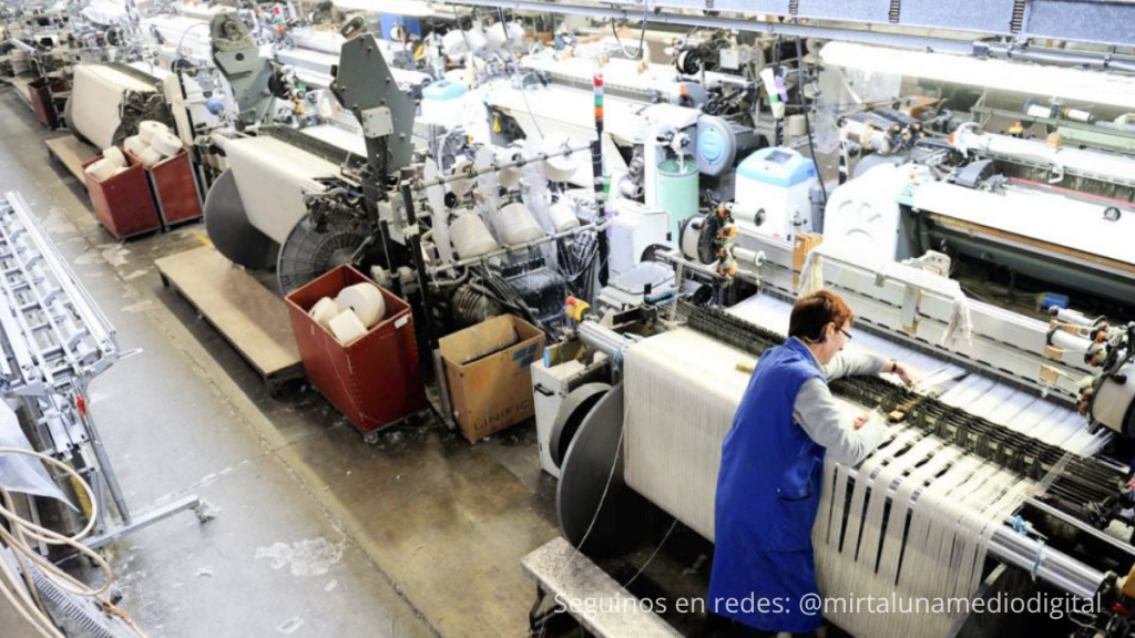 La actividad industrial bajó según indec